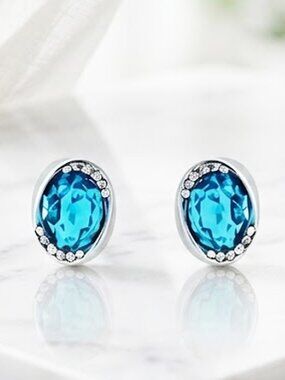 Ladies Blue Oval Crystal Earrings